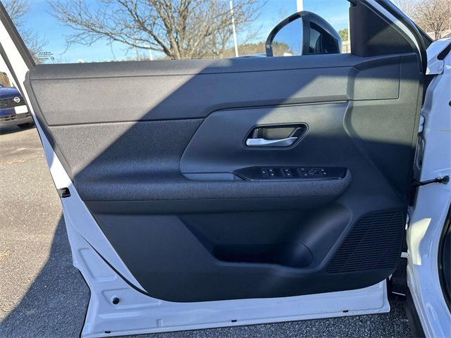 New 2026 Nissan Kicks SV w/ SV Premium Package image 14