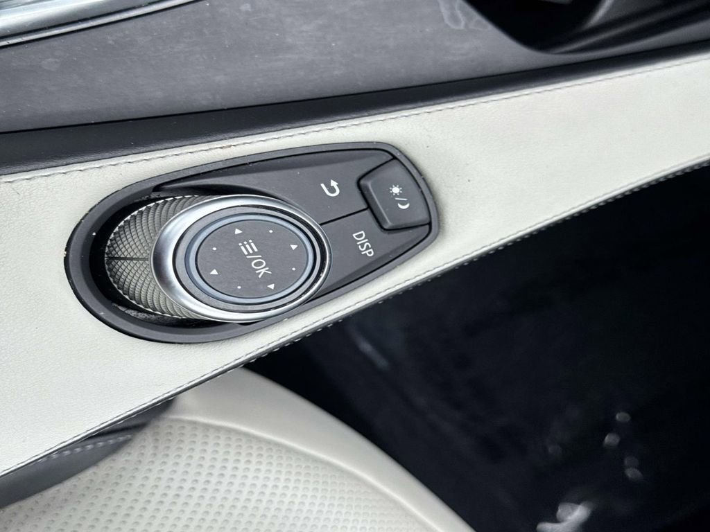 Certified 2023 INFINITI QX55 Luxe w/ Cargo Package image 27