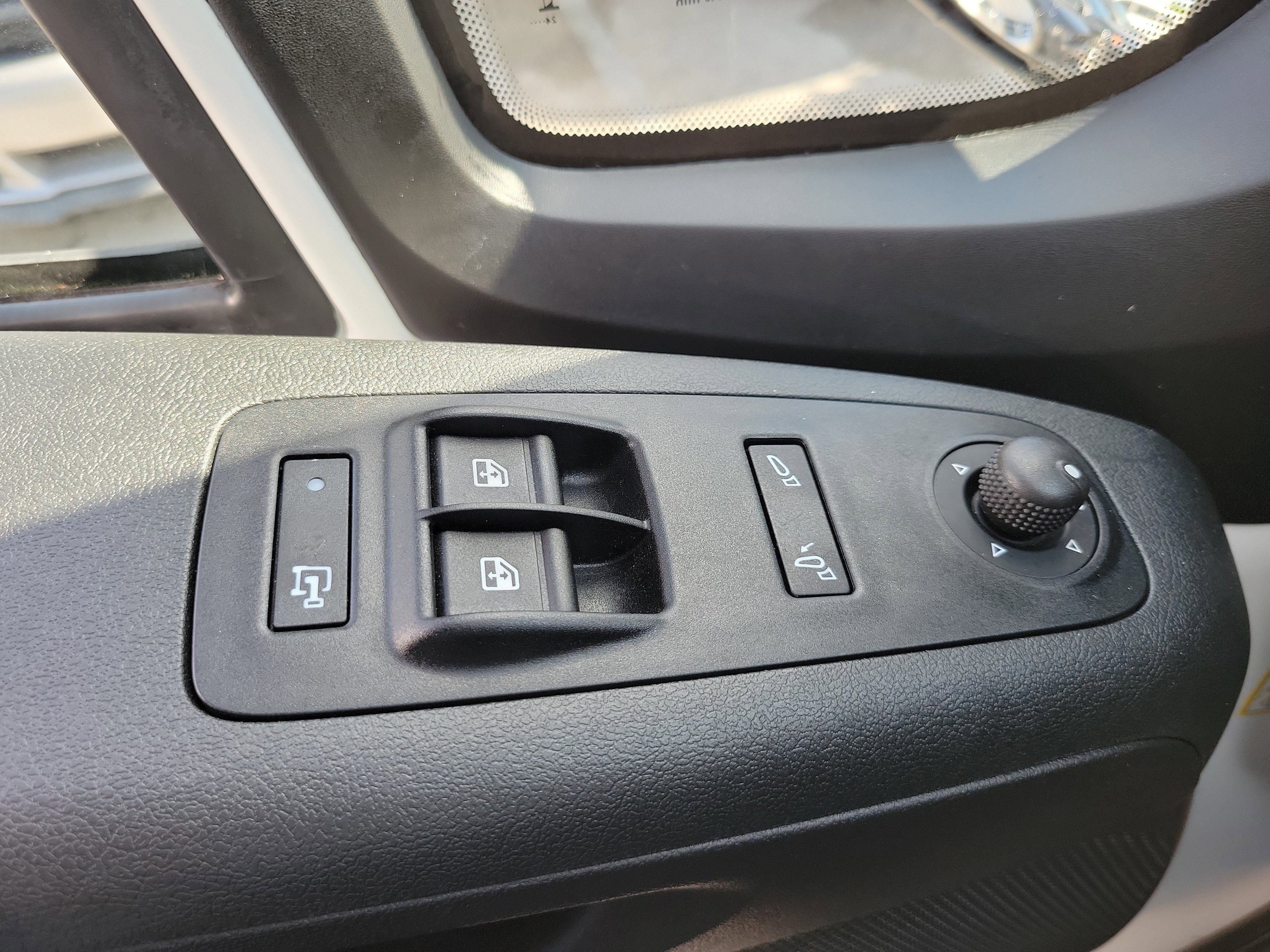 Used 2025 RAM ProMaster 2500 w/ Convenience Group FWD image 25