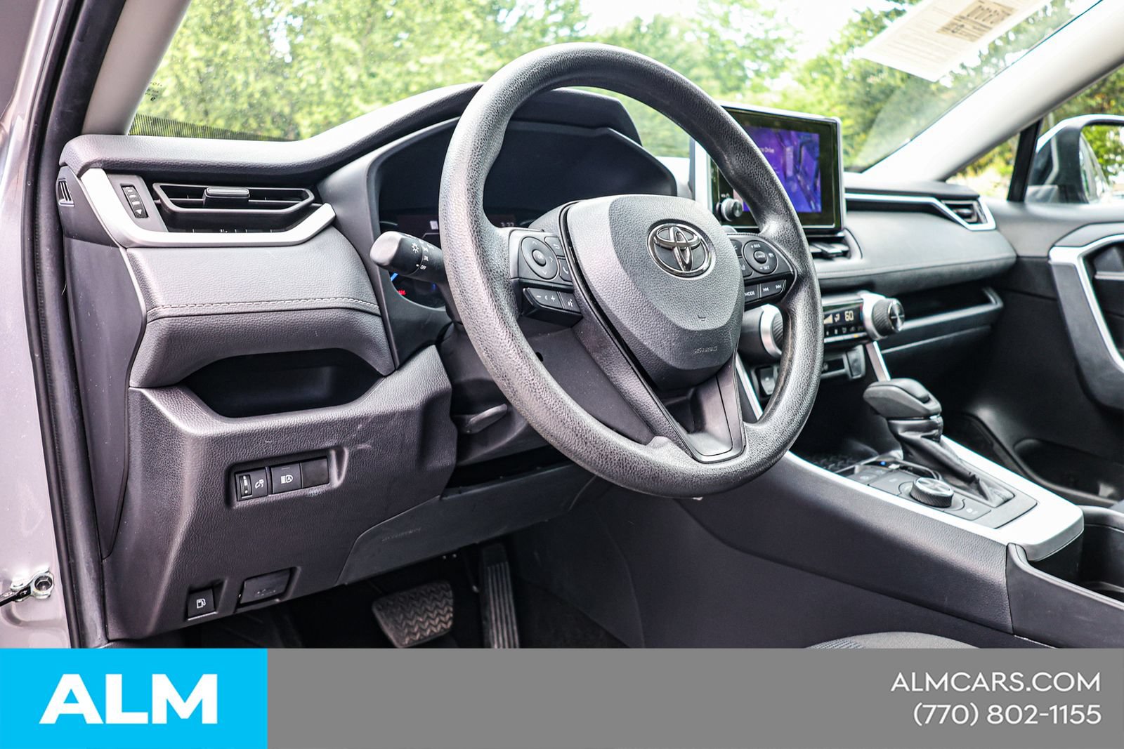 Used 2024 Toyota RAV4 LE AWD/4WD image 21