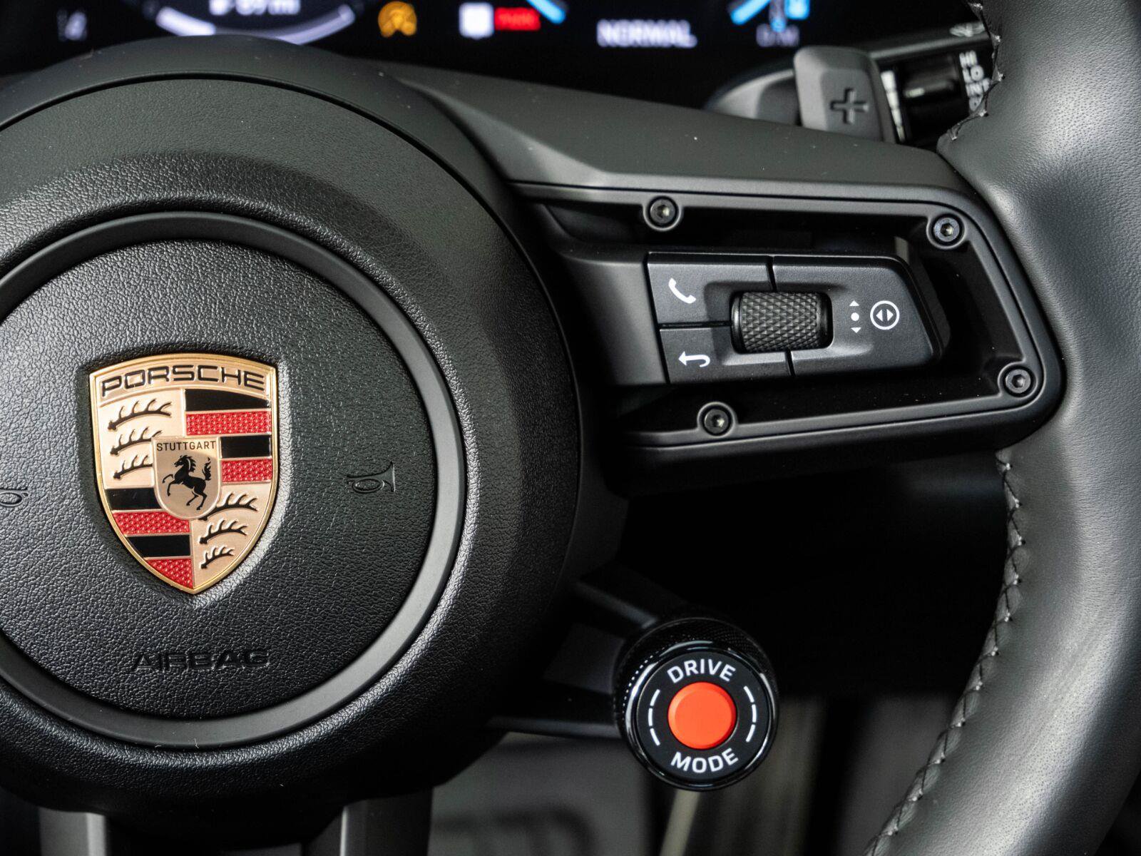 Certified 2025 Porsche 911 Carrera S RWD image 11