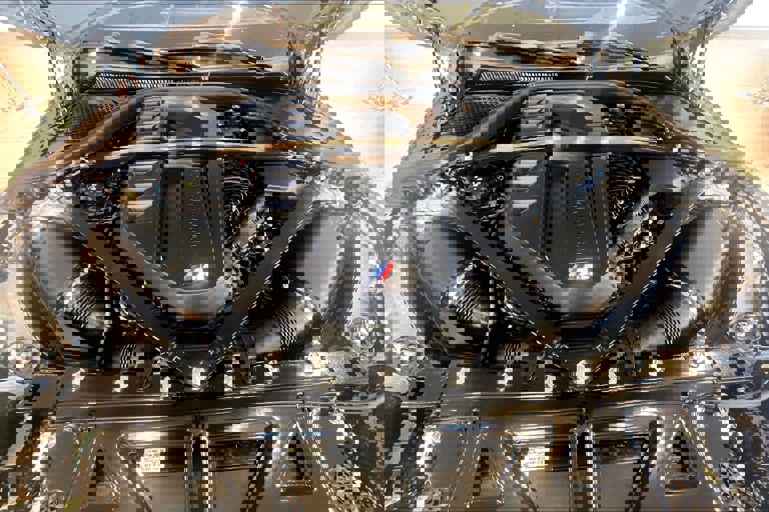 Used 2024 BMW M2 w/ Lighting Package image 31