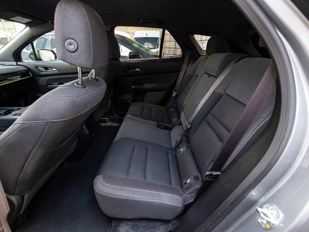 Used 2025 Honda Prologue EX image 26