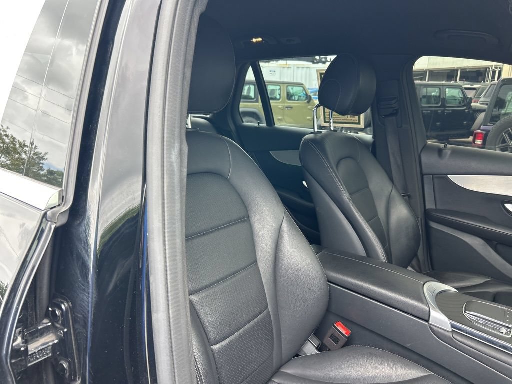 Used 2022 Mercedes-Benz GLC 300 image 20