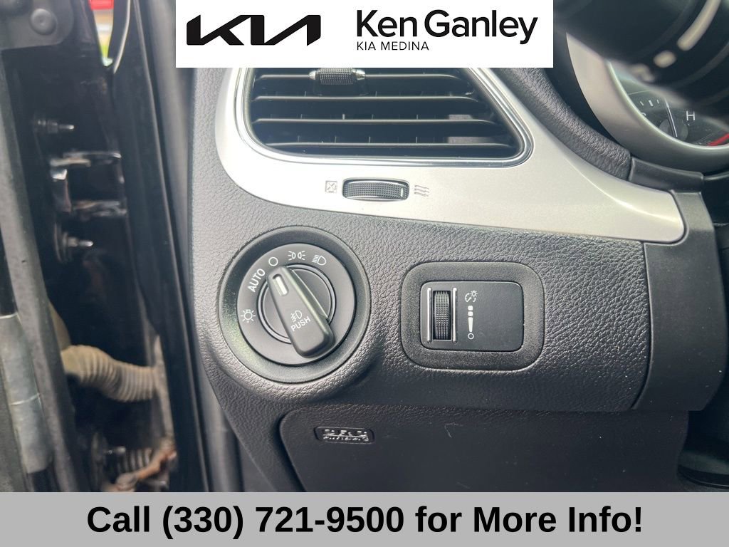 Used 2017 Dodge Journey SXT w/ Comfort/Convenience Group image 26