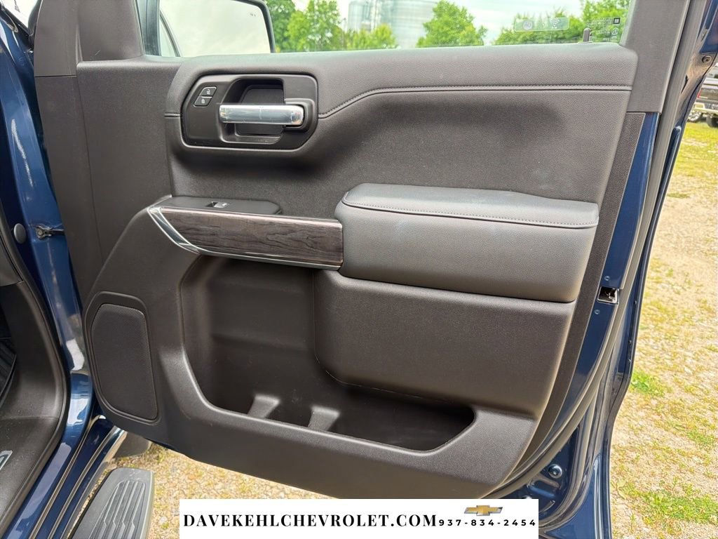 Used 2021 Chevrolet Silverado 1500 LTZ AWD/4WD image 24