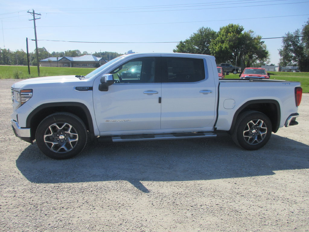 New 2026 GMC Sierra 1500 SLT w/ SLT Premium Package AWD/4WD image 10