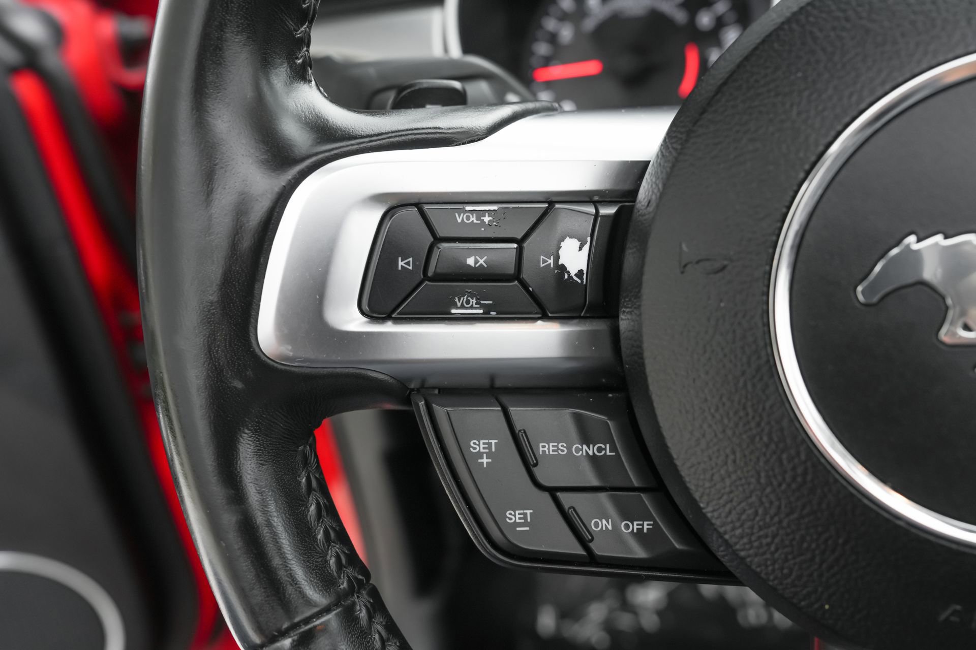 Used 2020 Ford Mustang Premium image 19