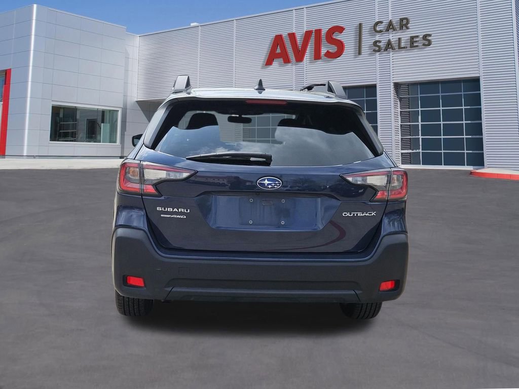 Used 2025 Subaru Outback Premium image 5