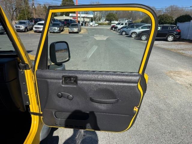 Used 2004 Jeep Wrangler X w/ Wheel Plus Group AWD/4WD image 5