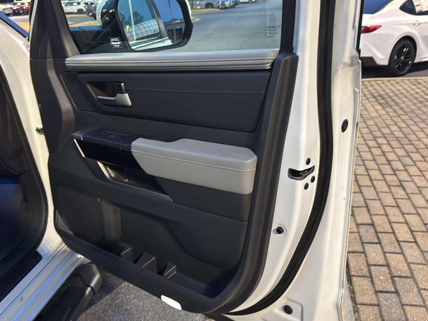 Used 2024 Toyota Tundra Limited image 12