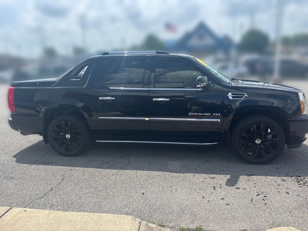Used 2007 Cadillac Escalade EXT w/ Information Package AWD/4WD image 9