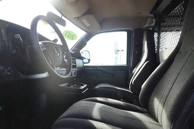 Used 2023 Chevrolet Express 2500 w/ Driver Convenience Package image 15