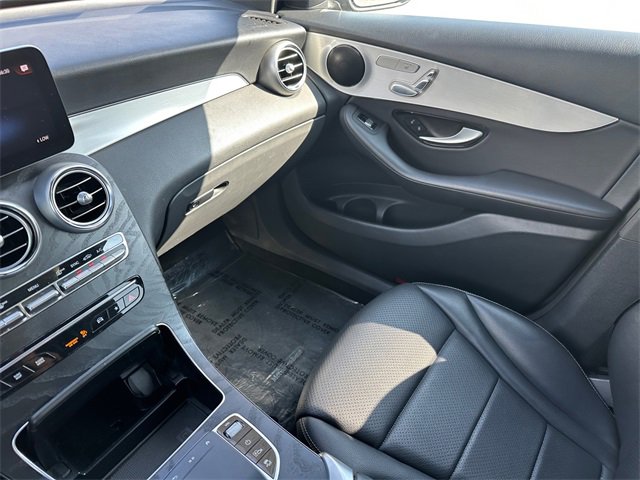 Used 2022 Mercedes-Benz GLC 300 image 29