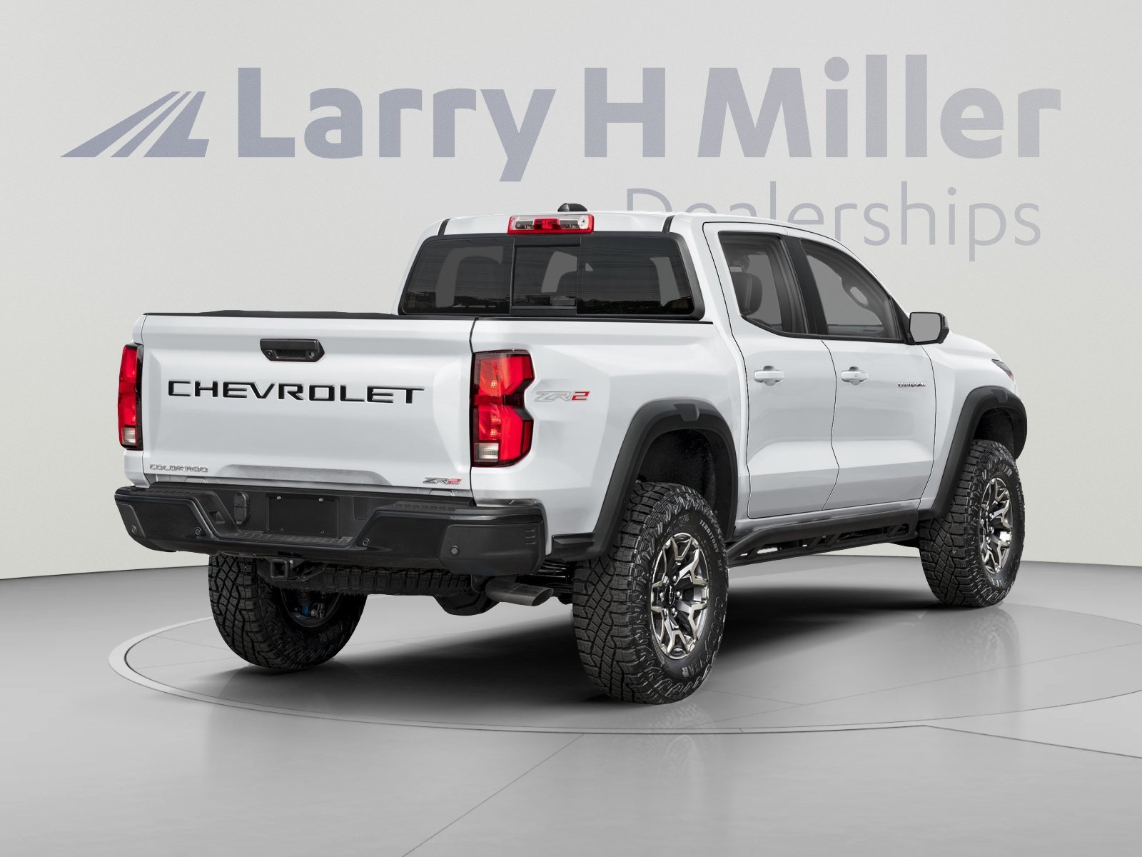 Used 2024 Chevrolet Colorado ZR2 w/ Technology Package AWD/4WD image 2