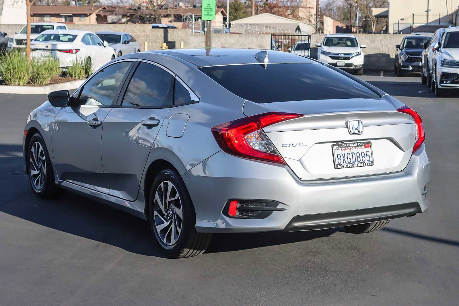 Used 2018 Honda Civic EX image 2