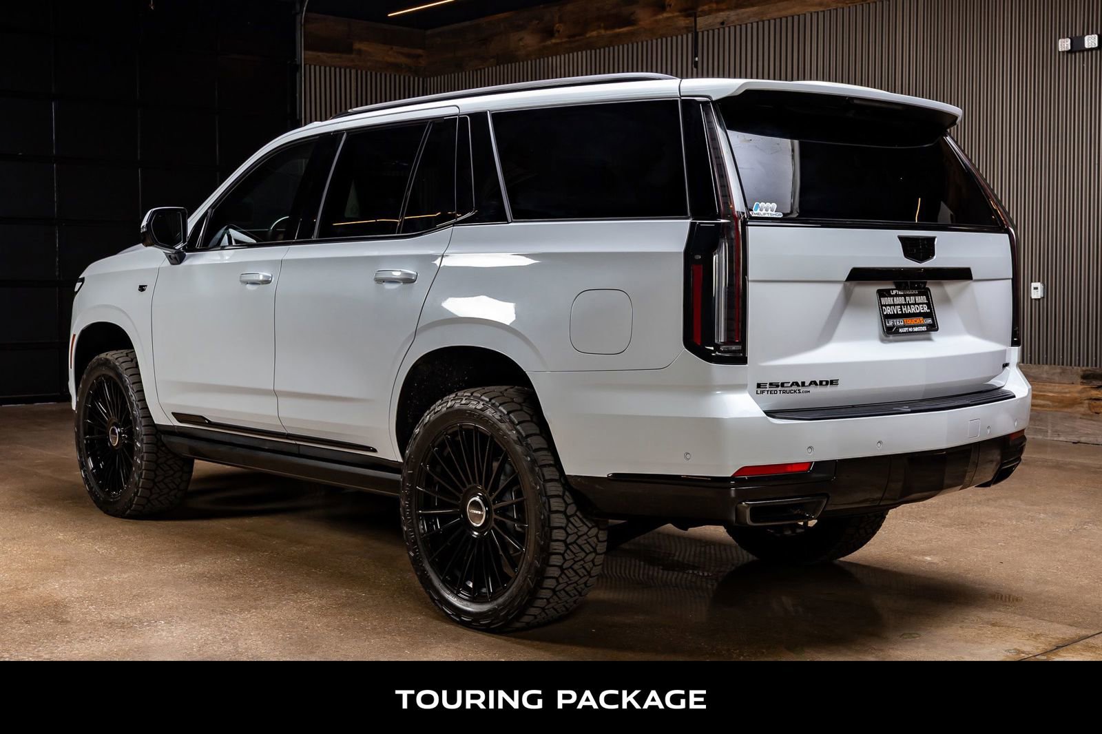 Used 2026 Cadillac Escalade Platinum Sport w/ LPO, Floor Liner Package image 7