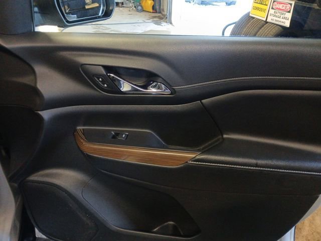 Used 2020 GMC Acadia SLE w/ Driver Convenience Package image 58