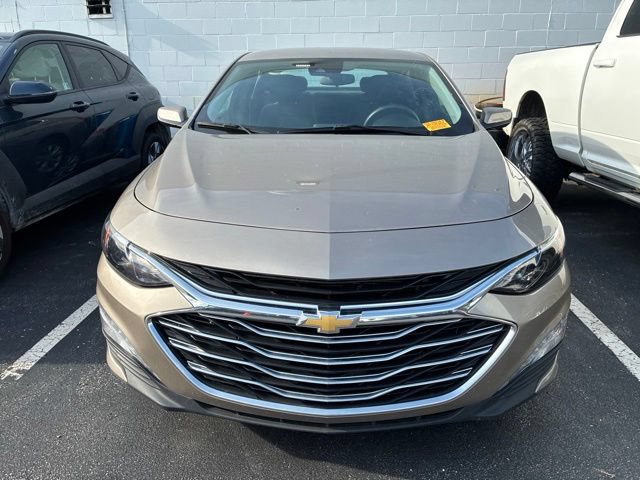 Used 2025 Chevrolet Malibu LT FWD image 3