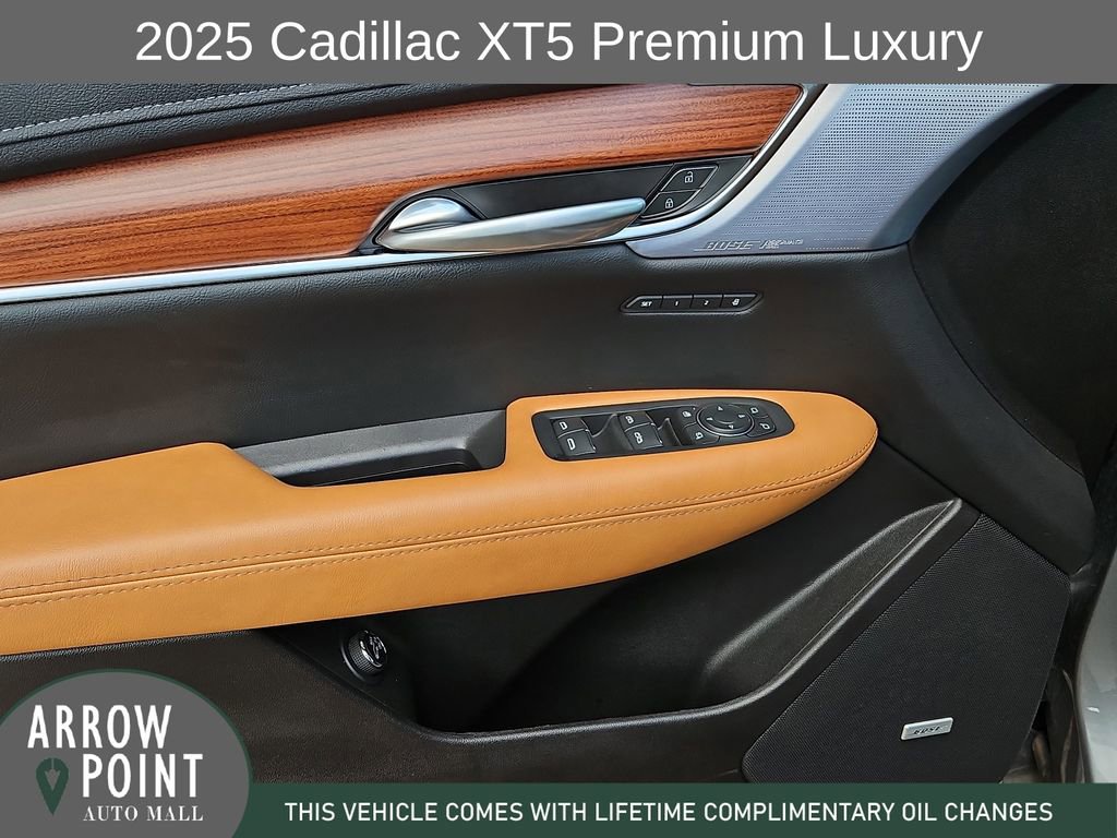 Used 2025 Cadillac XT5 Premium Luxury AWD/4WD image 21
