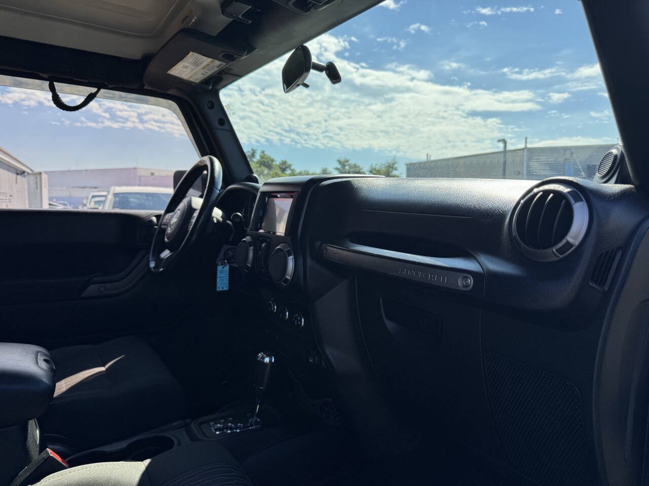 Used 2012 Jeep Wrangler Unlimited Sport AWD/4WD image 37