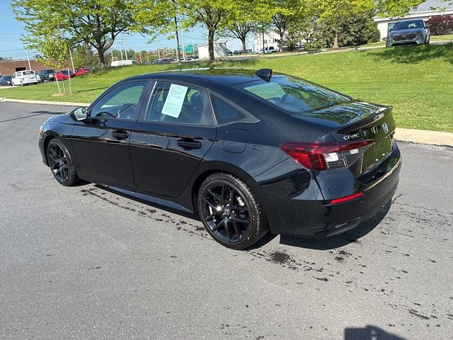 Used 2025 Honda Civic Sport image 11