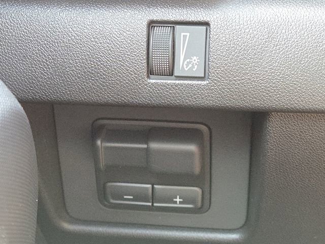 New 2026 GMC Canyon Elevation w/ Convenience Package image 7