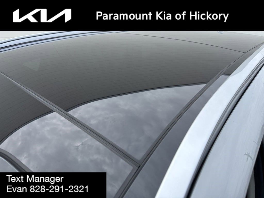 Used 2025 Kia Sorento S w/ Panoramic Sunroof Package image 36