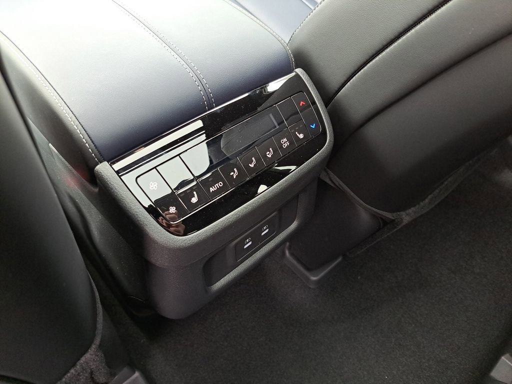 New 2026 INFINITI QX60 Sport w/ Dark Cargo Package image 7