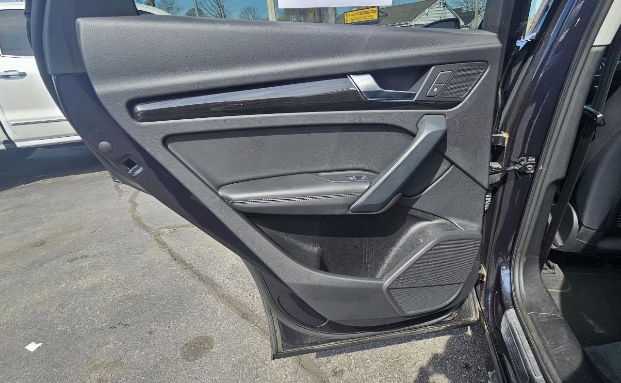 Used 2019 Audi Q5 2.0T Premium Plus image 19