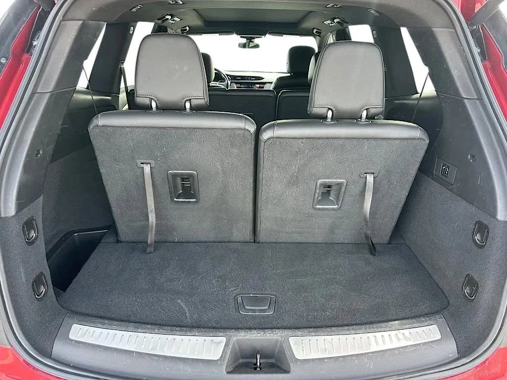 Used 2022 Cadillac XT6 Luxury image 8