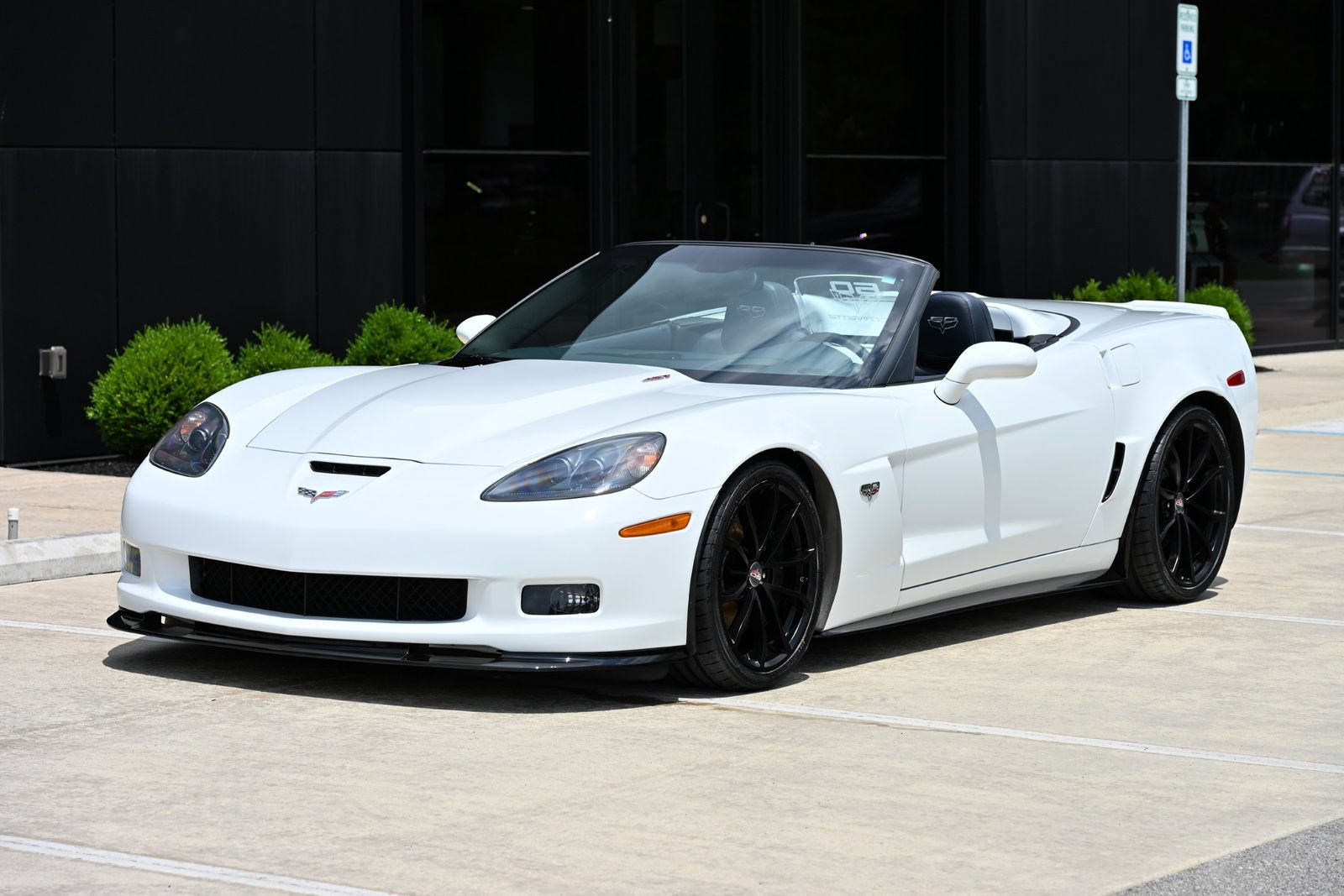 Used 2013 Chevrolet Corvette 427 w/ 1SC Preferred Equipment Group RWD image 2