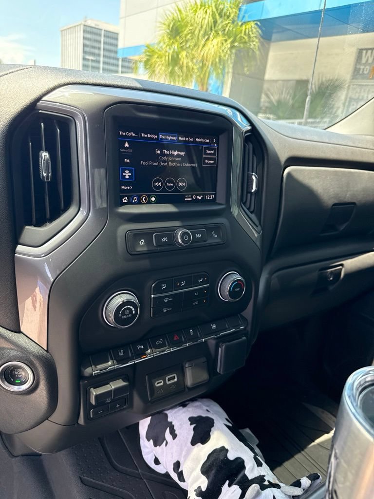 Used 2024 Chevrolet Silverado 2500 Custom w/ Custom Value Package AWD/4WD image 16