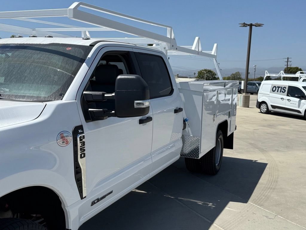 New 2026 Ford F350 XL w/ XL Chrome Package AWD/4WD image 9