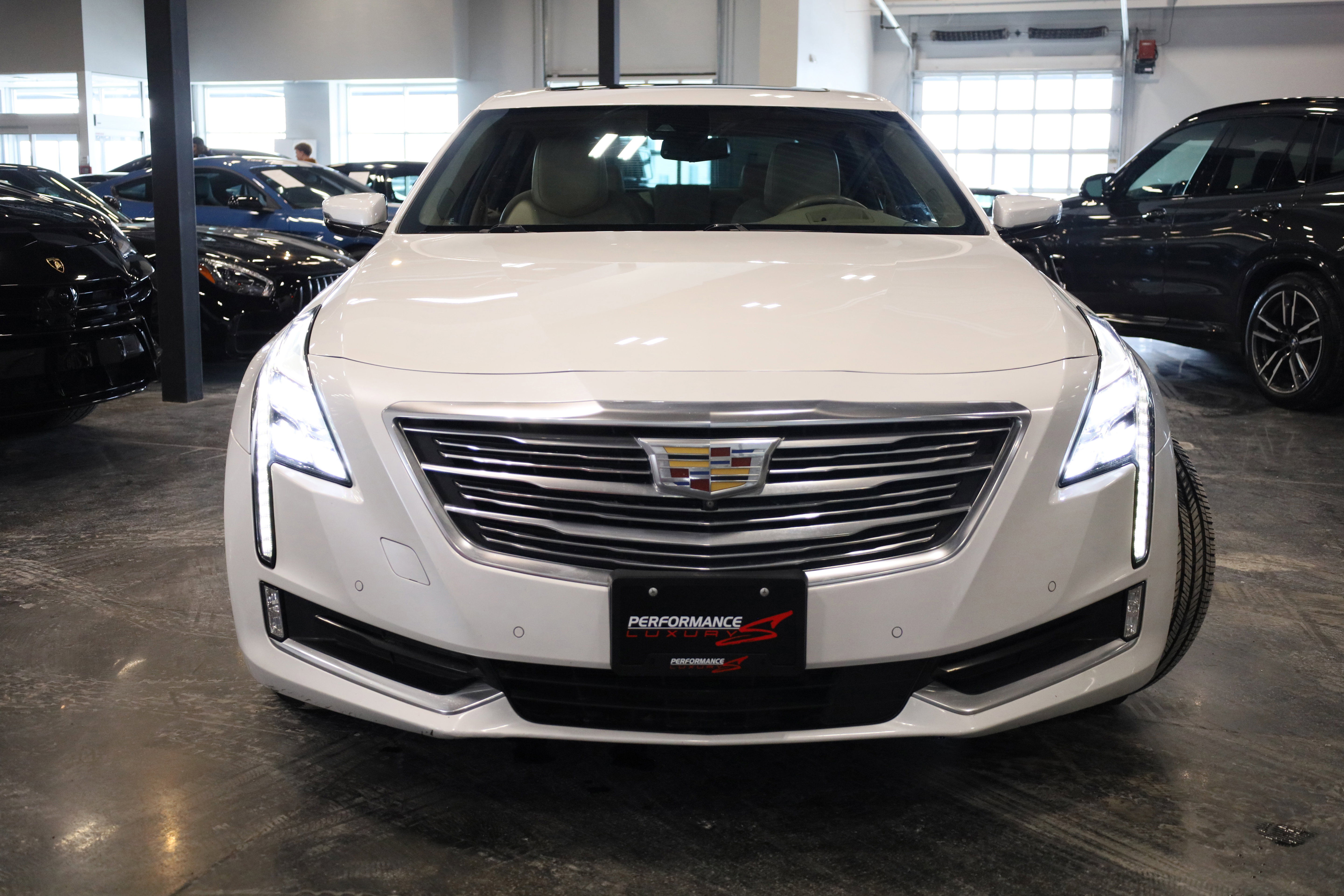 Used 2018 Cadillac CT6 Platinum image 2
