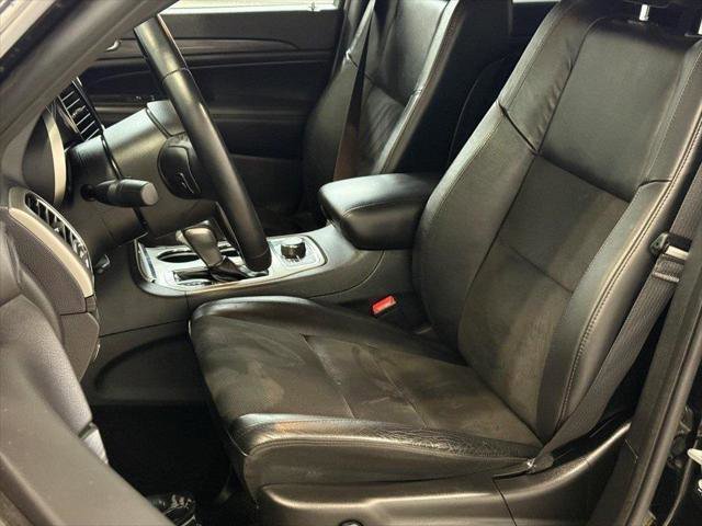 Certified 2022 Jeep Grand Cherokee Laredo X image 21