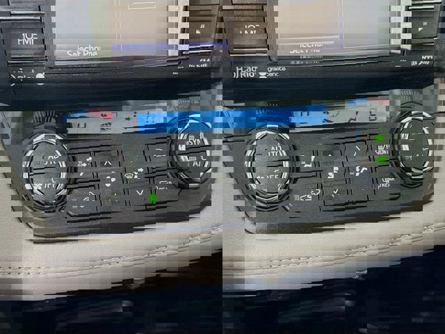 Used 2018 Toyota RAV4 XLE image 15