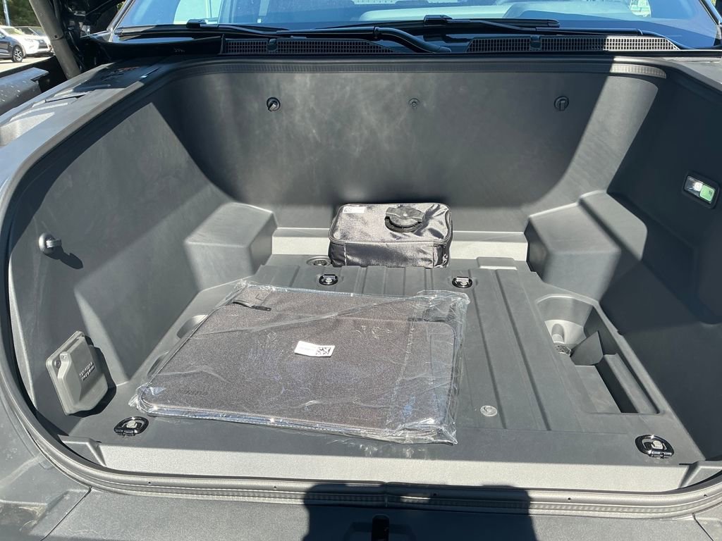 New 2026 Chevrolet Silverado EV Trail Boss w/ Premium Package image 21