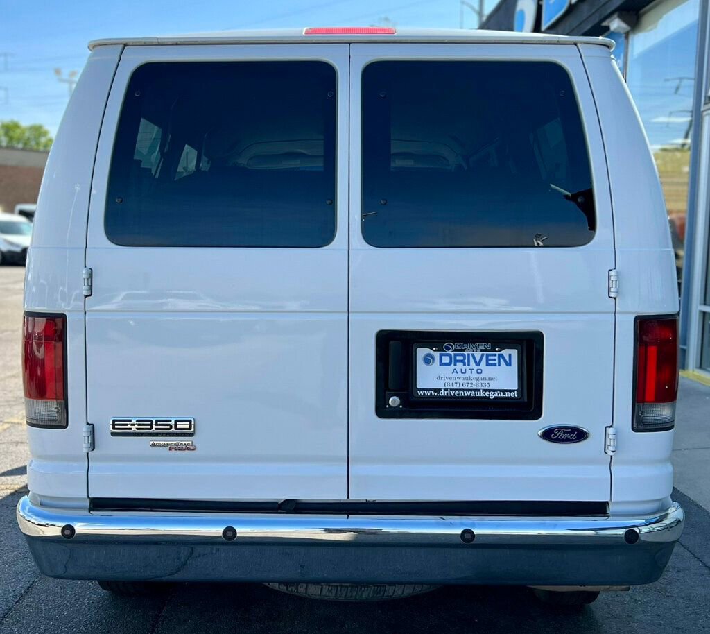 Used 2008 Ford E-350 and Econoline 350 XLT RWD image 4
