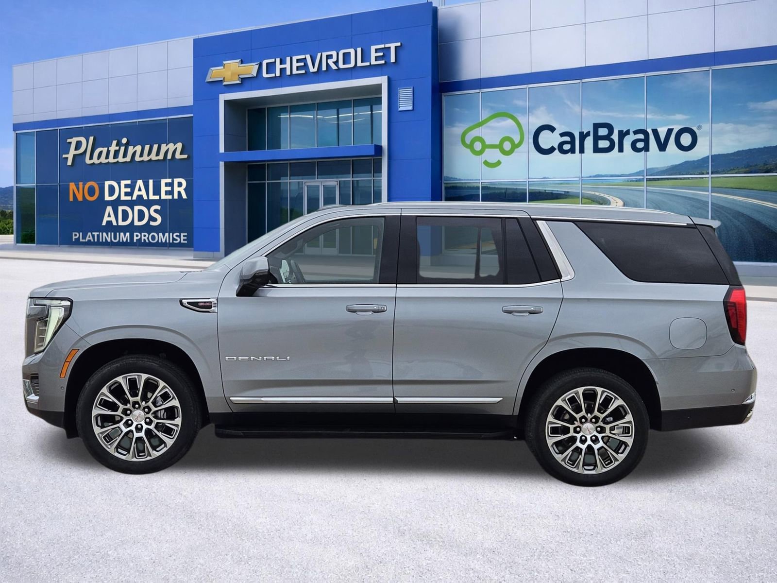 Used 2025 GMC Yukon Denali AWD/4WD image 3