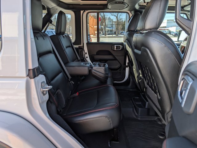 Used 2023 Jeep Wrangler Unlimited Rubicon w/ Steel Bumper Group image 17