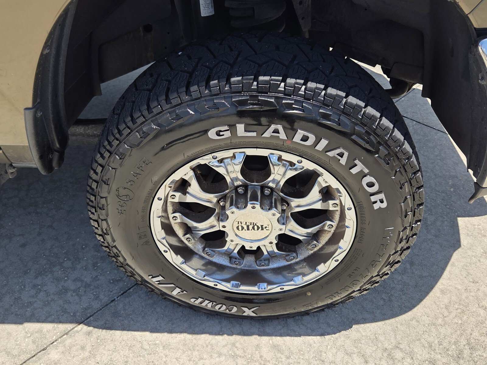 Used 2014 RAM 2500 Tradesman w/ Chrome Appearance Group RWD image 12