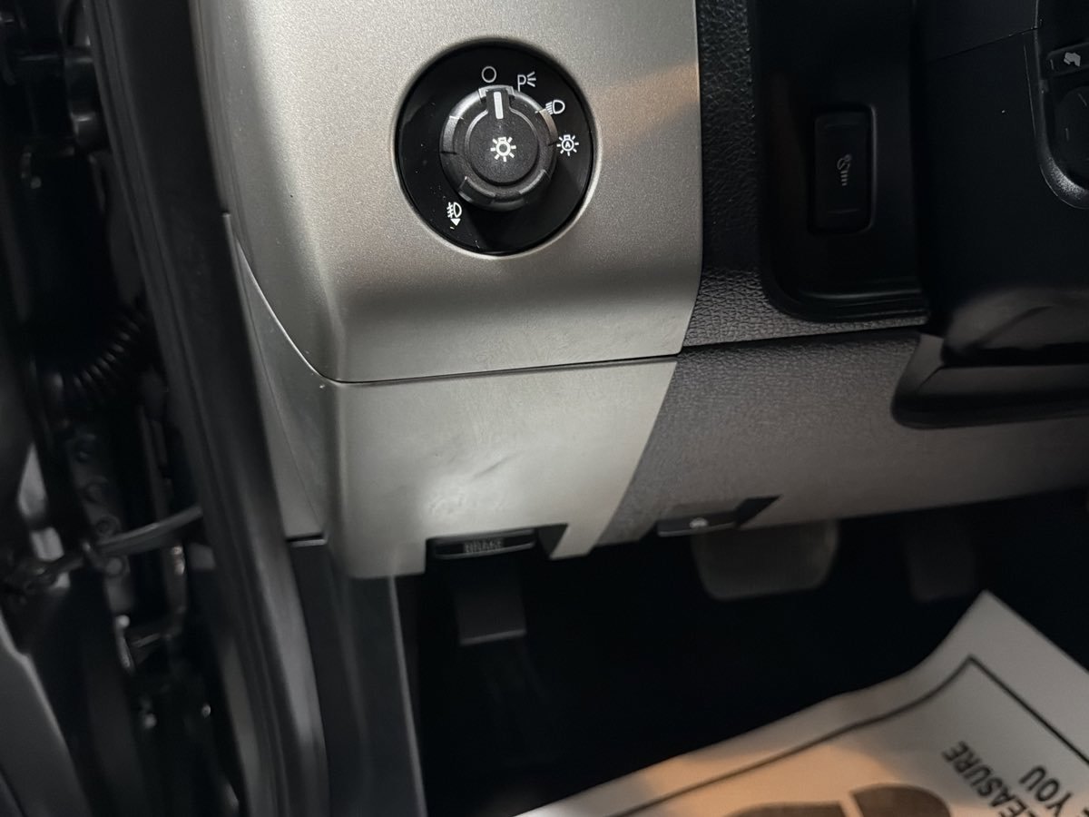 Used 2015 Ford Expedition EL XLT w/ Equipment Group 202A image 14