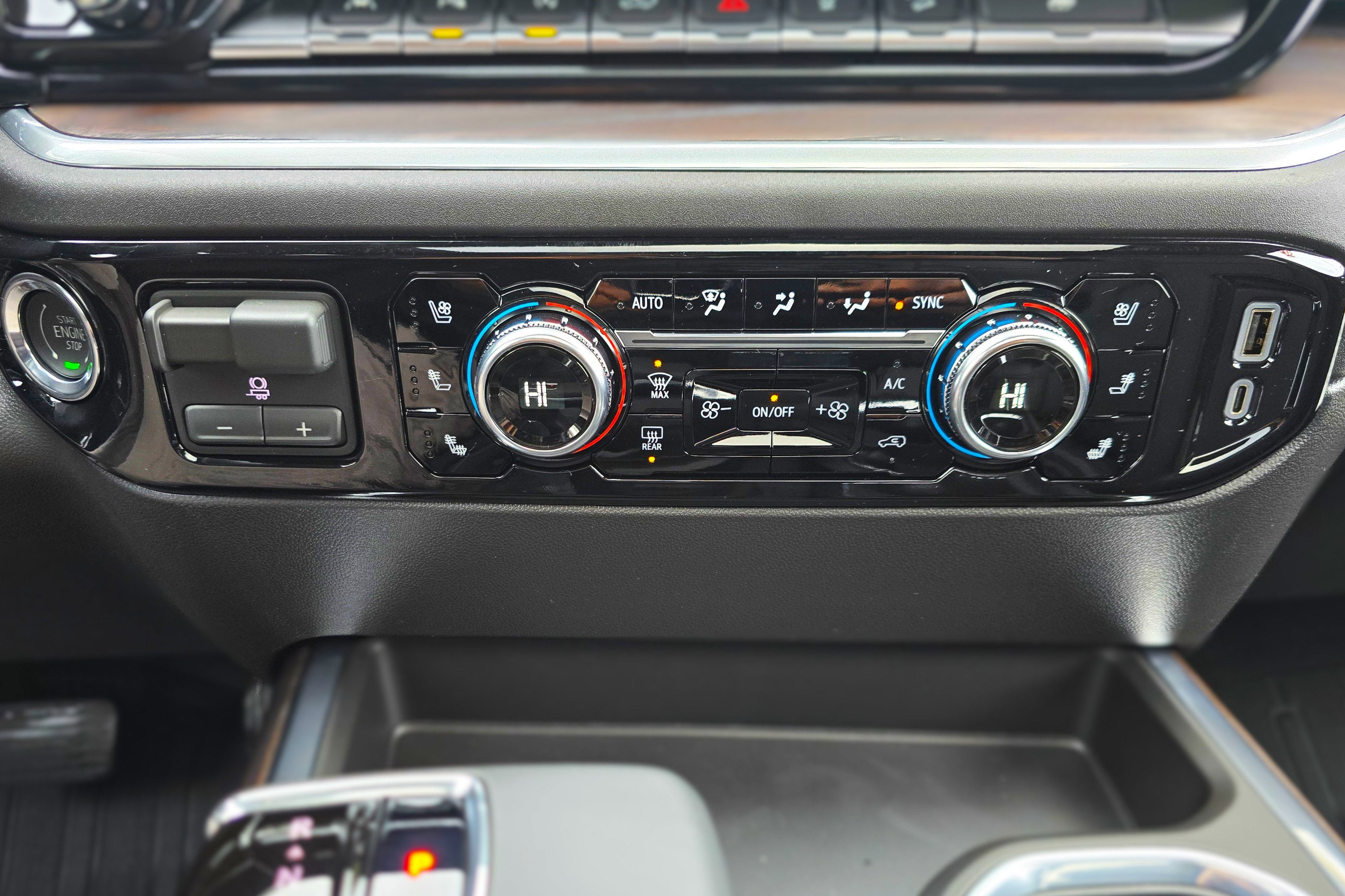 New 2026 GMC Sierra 1500 SLT w/ SLT Premium Plus Package image 34