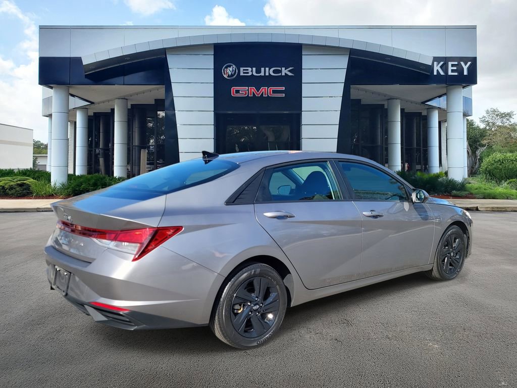 Certified 2023 Hyundai Elantra SEL image 4