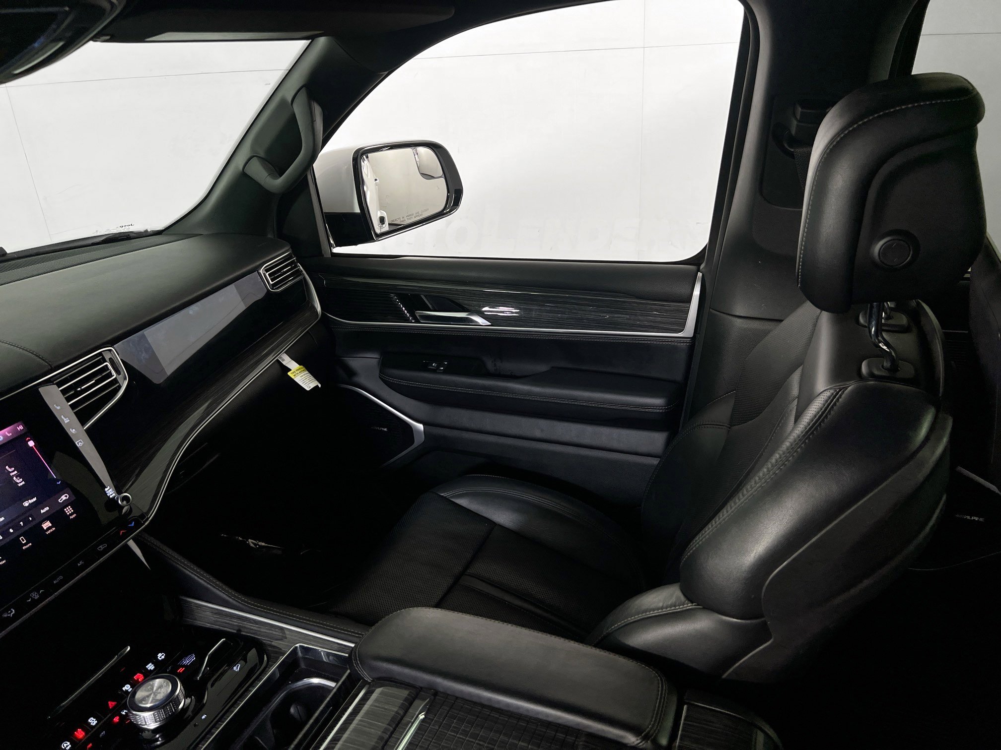 Used 2022 Jeep Wagoneer Series III w/ Convenience Group I image 24