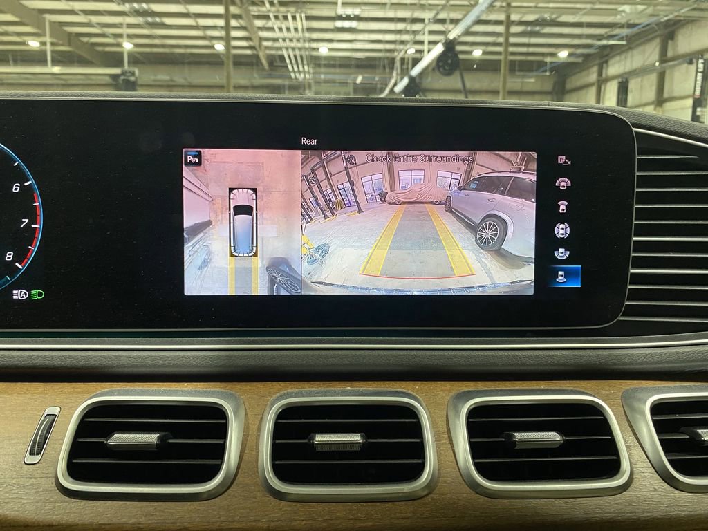 Used 2020 Mercedes-Benz GLS 450 4MATIC image 6
