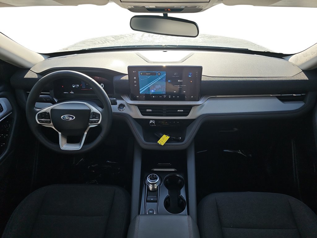 Used 2025 Ford Explorer Active RWD image 13