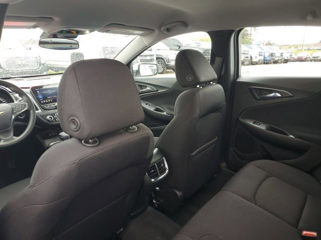 Used 2024 Chevrolet Malibu LT FWD image 9