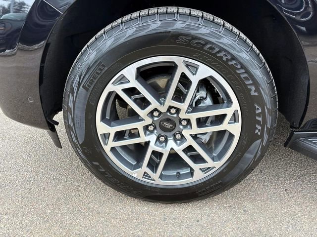 Used 2025 Ford Expedition Active image 6